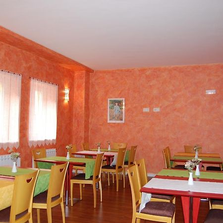 Hotel Orquidea Real Villablino Exterior foto
